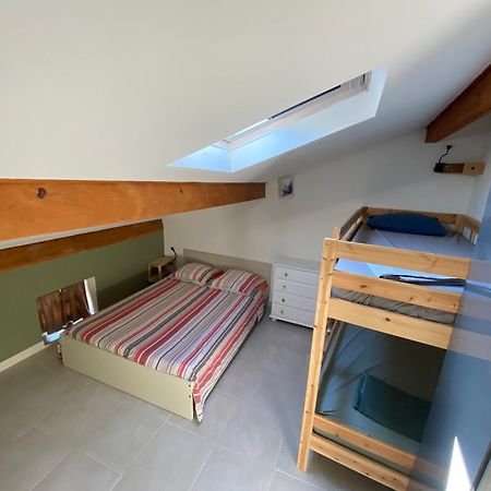 Appartement Climatise Au Pied Du Mont Ventoux Malemort-du-Comtat Bagian luar foto
