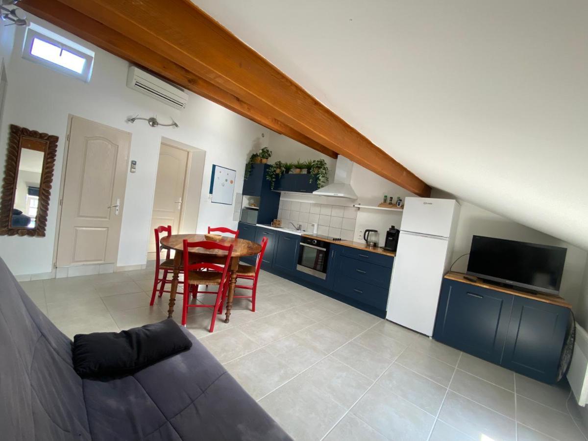 Appartement Climatise Au Pied Du Mont Ventoux Malemort-du-Comtat Bagian luar foto