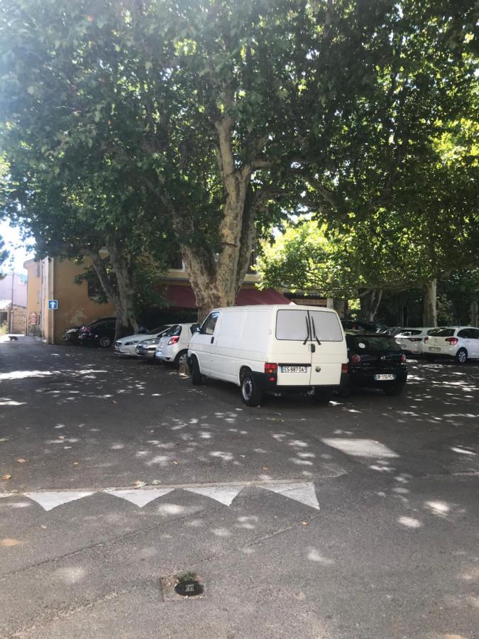 Appartement Climatise Au Pied Du Mont Ventoux Malemort-du-Comtat Bagian luar foto